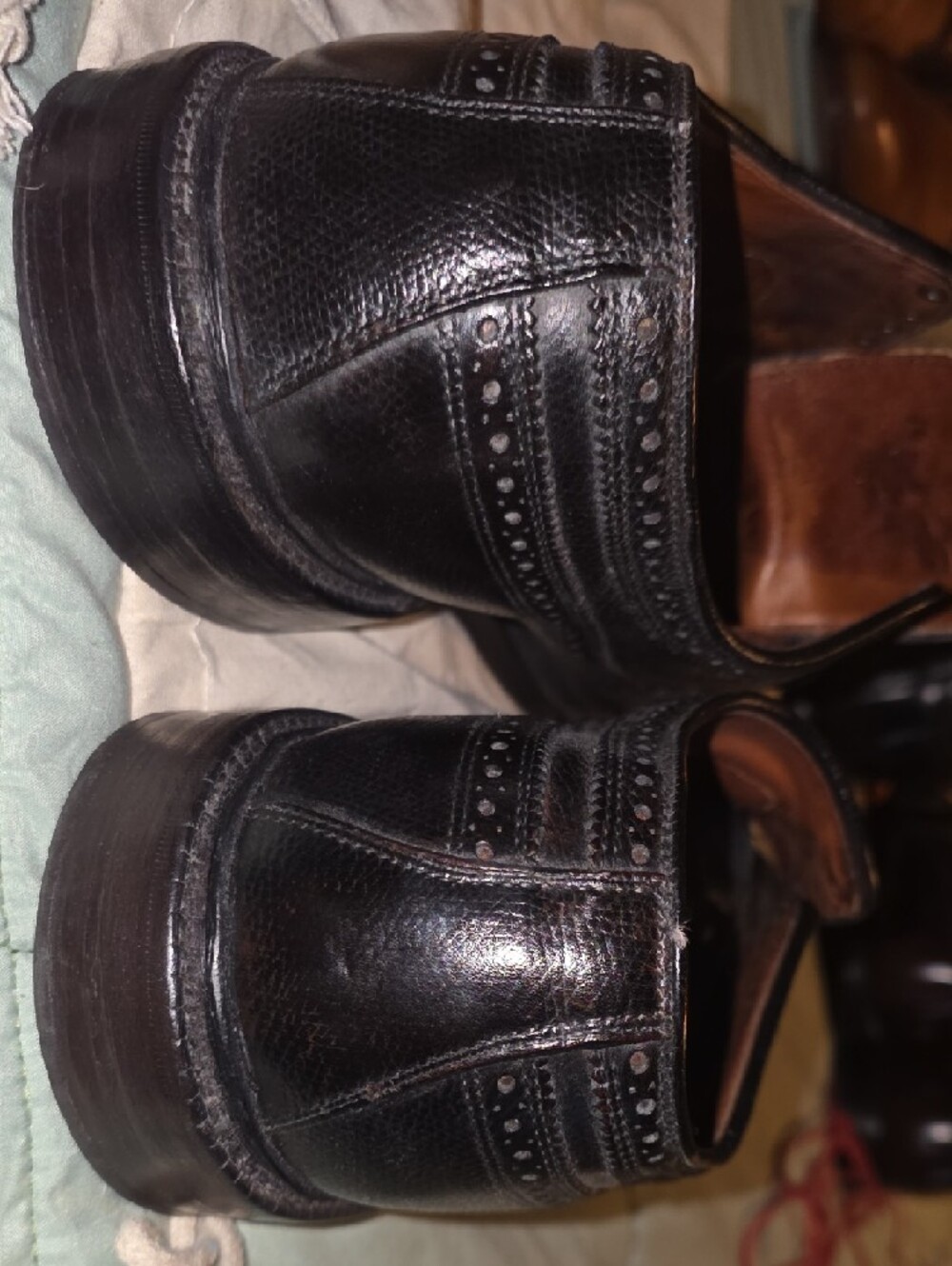 Allen Edmonds Black Leather Wingtip Oxfords - Picture 7 of 7